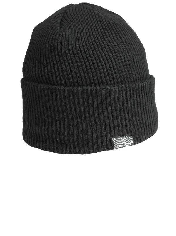 black heatwave skiff beanie